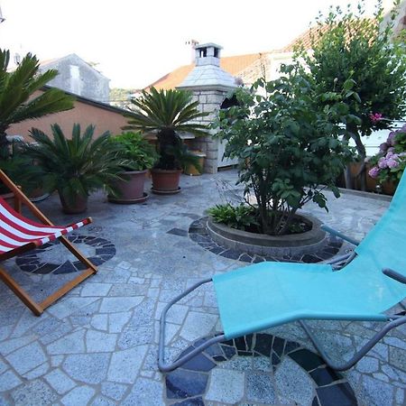 App With A Lovely Patio Mali Lošinj Zewnętrze zdjęcie