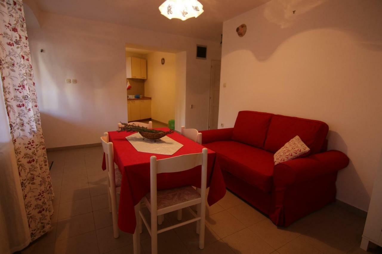 App With A Lovely Patio Mali Lošinj Zewnętrze zdjęcie